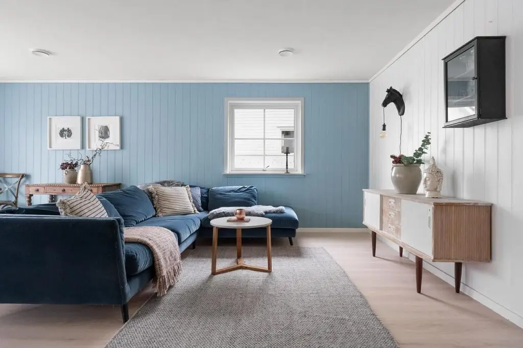 Mooie PVC vloeren Enschede in neutrale houtlook voor gezinshuishoudens